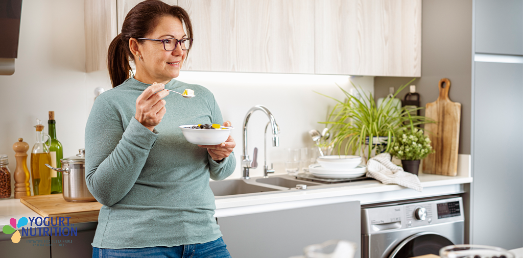 Eating yogurt may help stay slim through the menopause - YINI